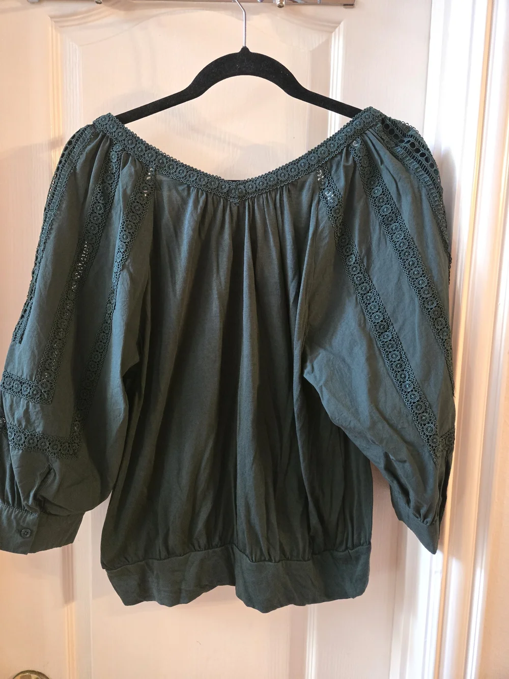 Anthropologie chela lace